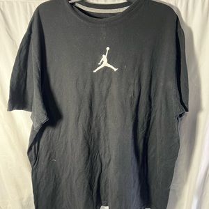Black adult Air Jordan size XXL Tee worn